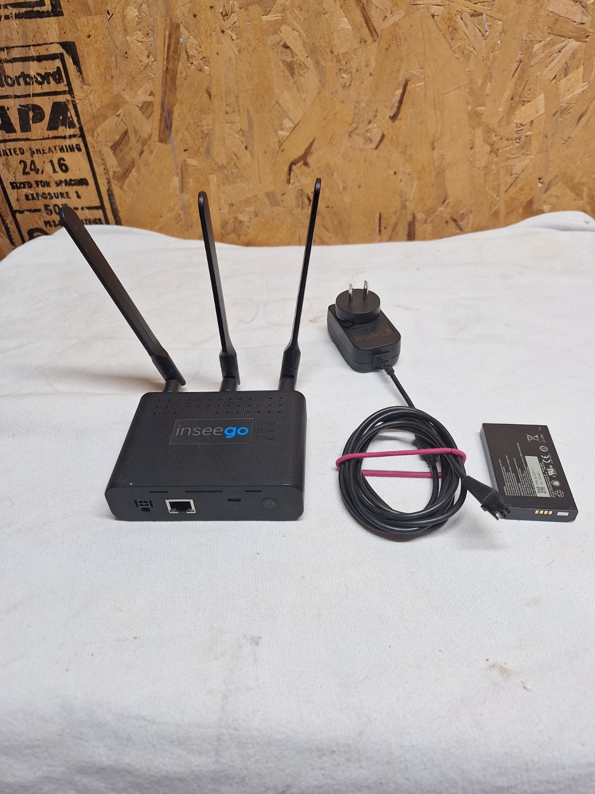 INSEEGO SKYUS 160  SK160-VZ VERIZON CELLULAR GATEWAY ROUTER