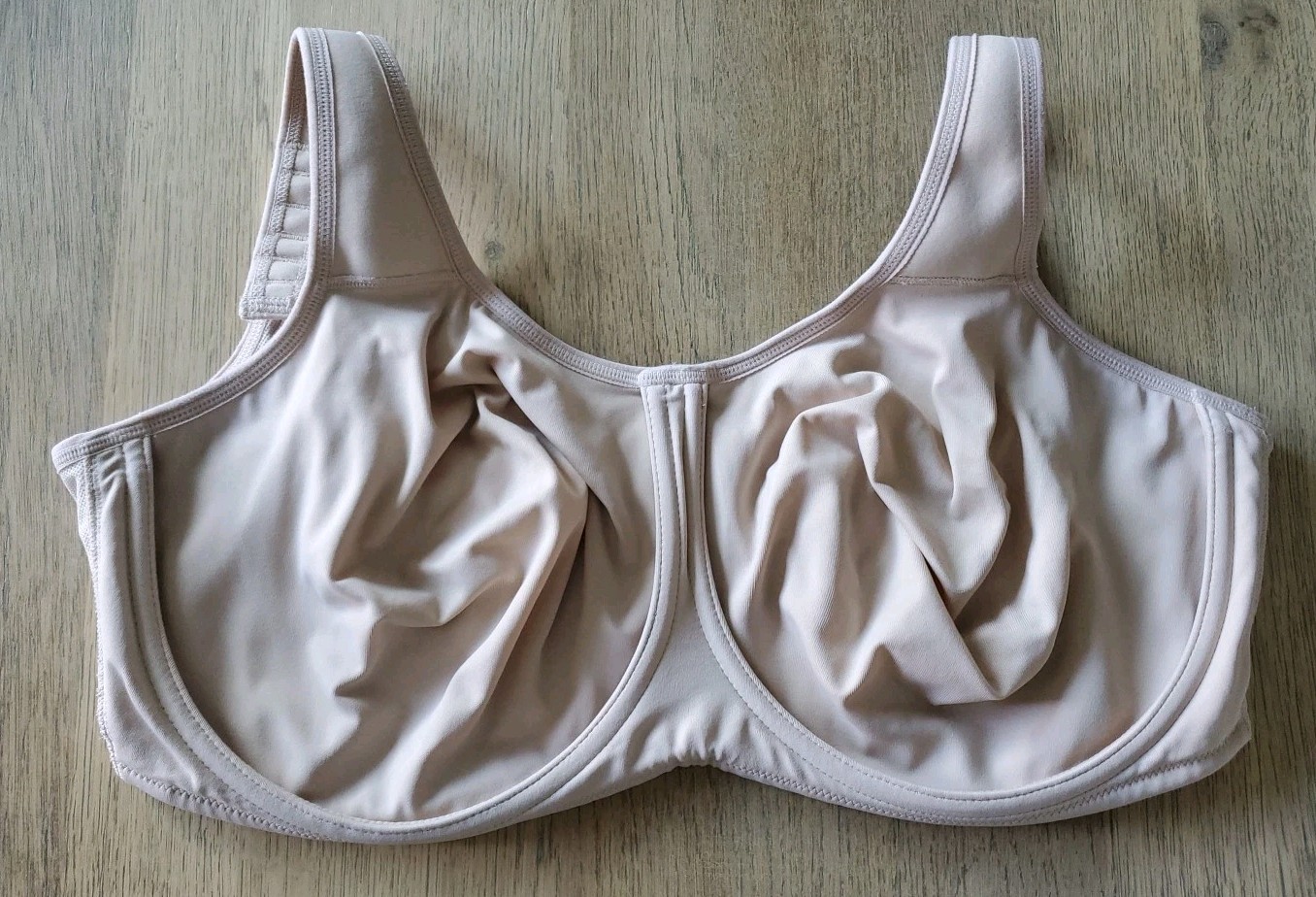 Wacoal Simone Sports Bra Nylon Spandex Size 36i Style 855170 Beige Nude Unpadded