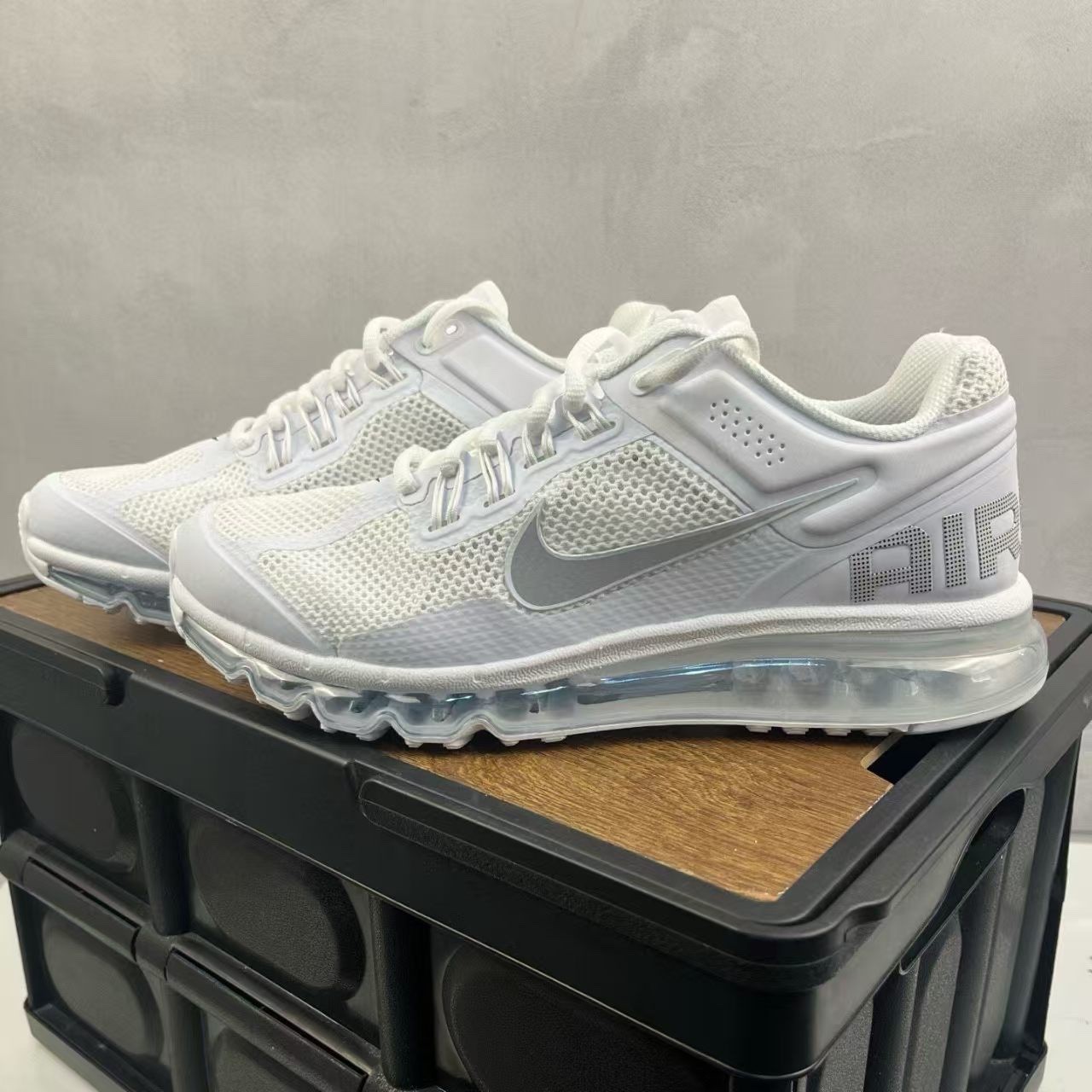 Nike Air Max 2013 Men's HF4884-100 White Midnight Navy Running Shoes