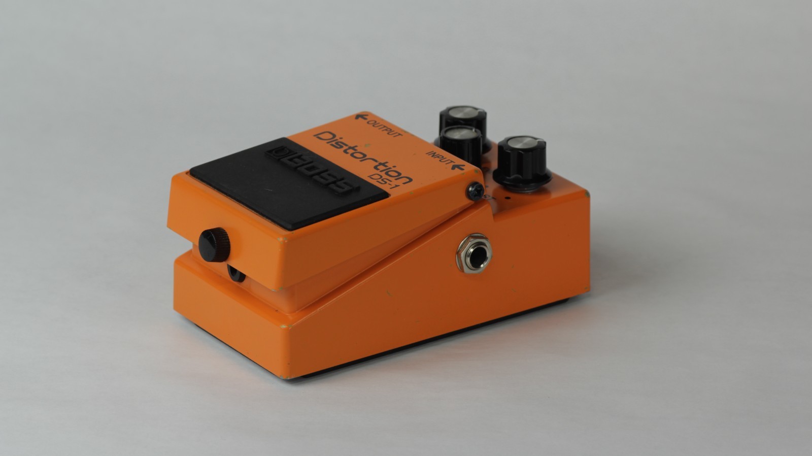 Boss DS-1 Distortion Guitar Effects Pedal Classic Orange MIT