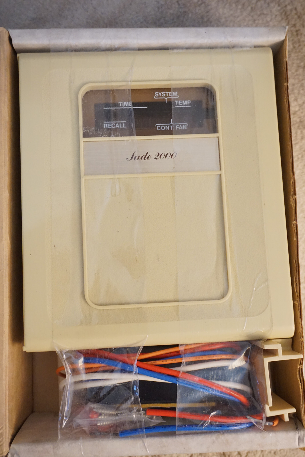 Jade Controls HC-CL2 Thermostat, Jade 2000, New