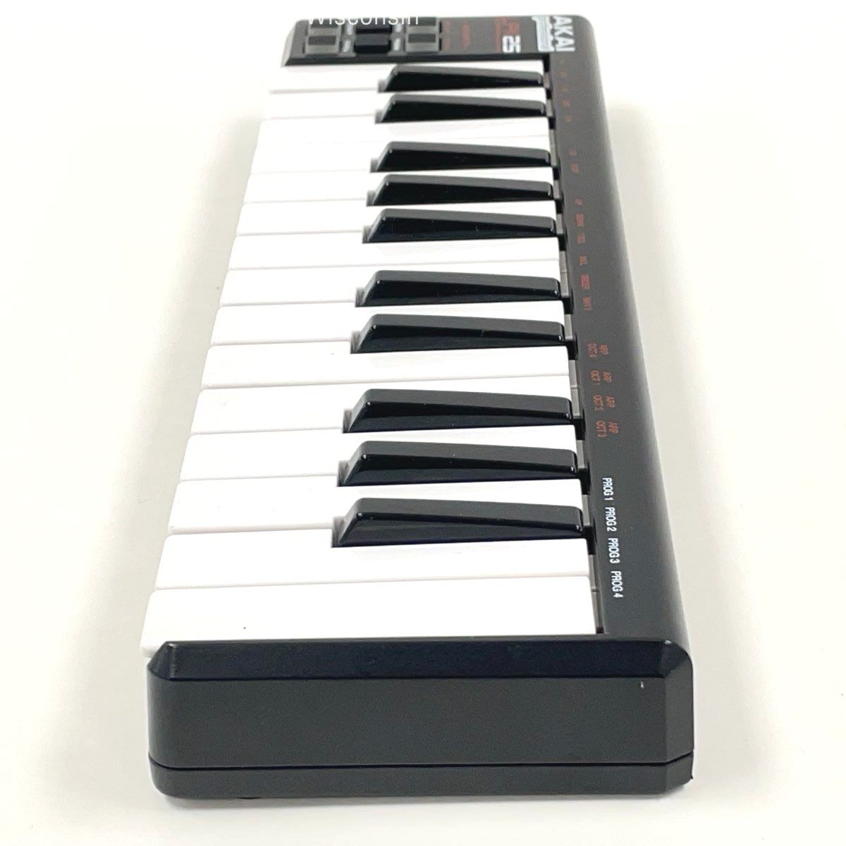 Akai Professional LPK25 USB MIDI Keyboard - TESTED
