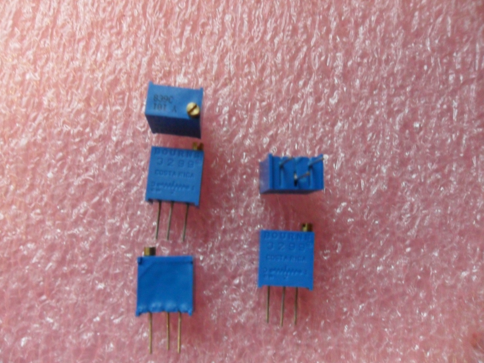 3299Y-1-101 100 Ohm 10% 0.5W CERMET TRIMMER RESISTOR (50 PER LOT / TUBE)