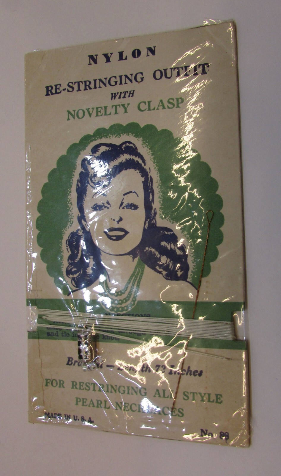Vintage 1940's New Unused Nylon Pearl Restringing Outfit w Novelty Clasp on Card