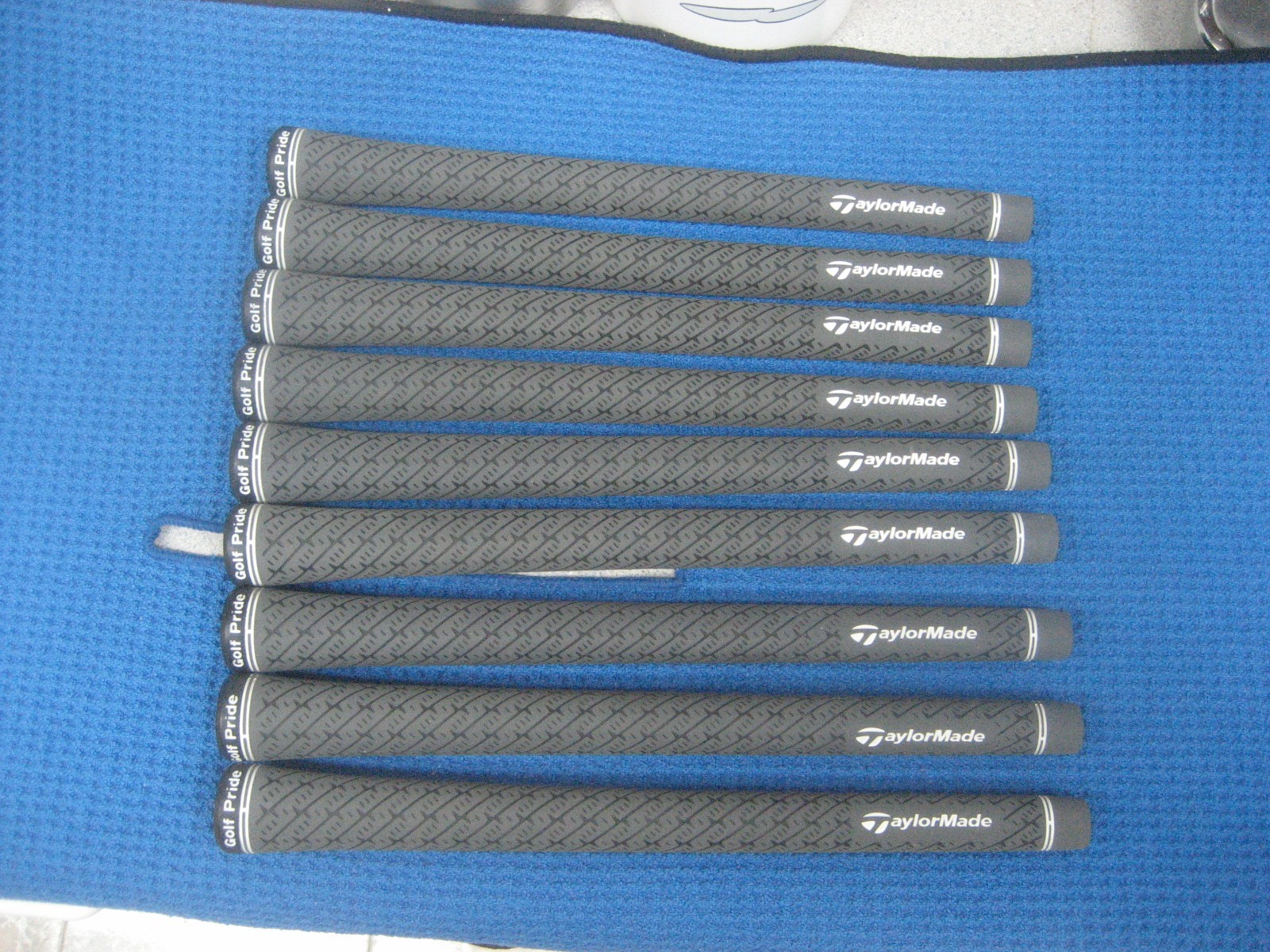Nine (9) Golf Pride Taylormade gray Z-Grip standard OEM golf grips NM pulls 60R