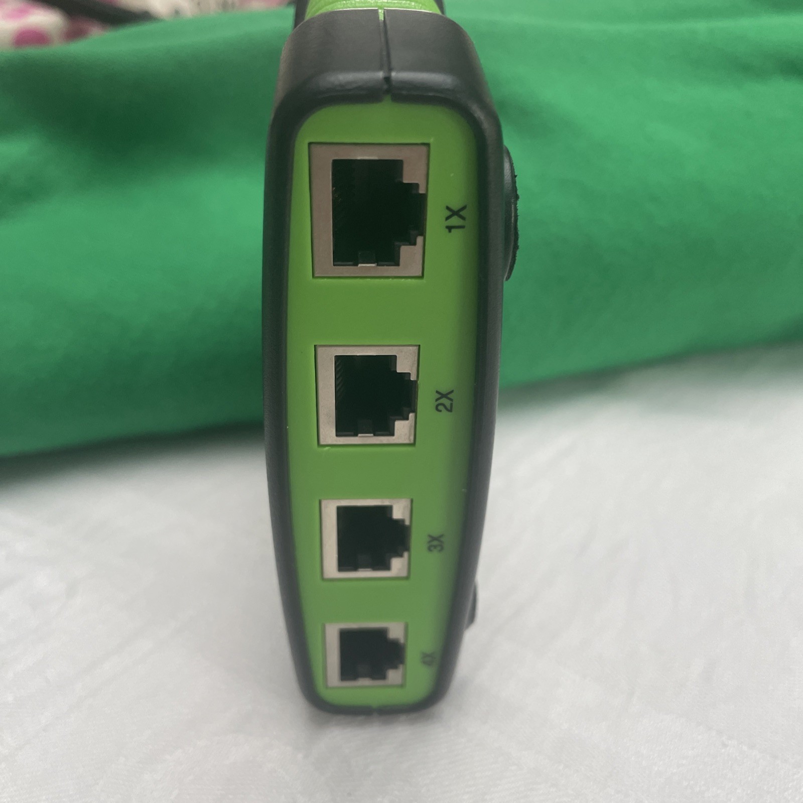Gamester RC73220 LAN Multiplayer Gaming Ethernet Hub MISSING cords