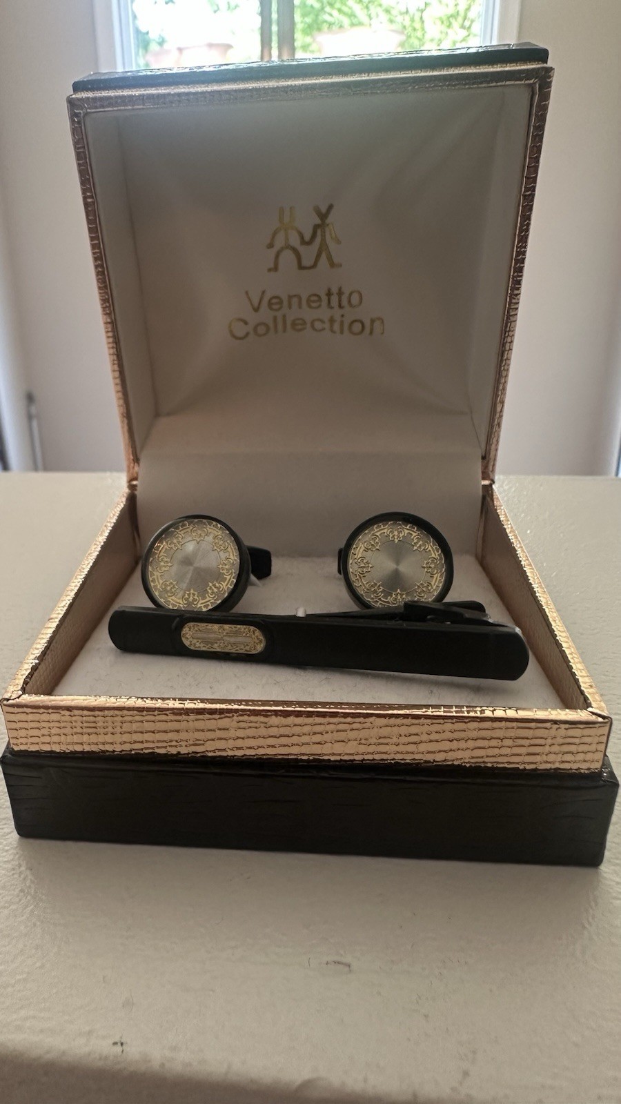 Mens Gold and Black cufflings