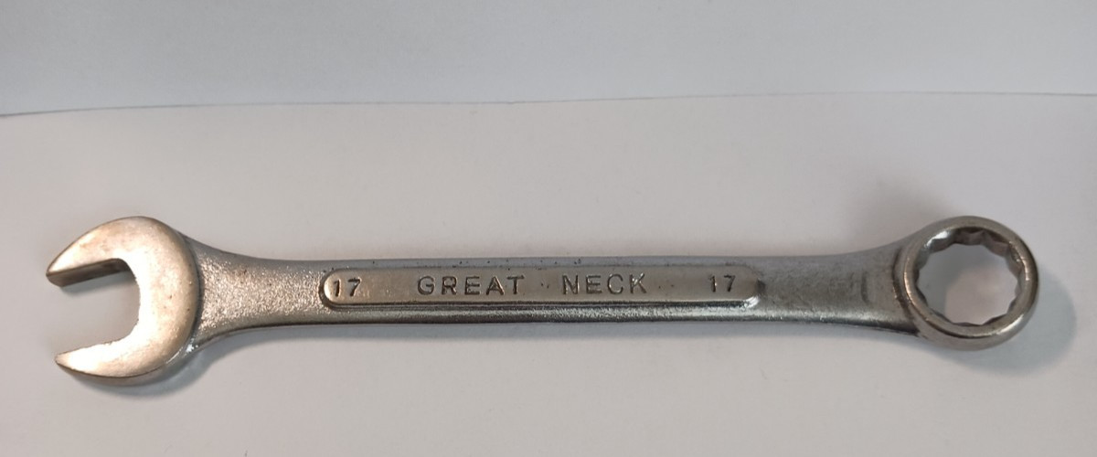 GREAT NECK, 17mm Metric Combination Hand Wrench, Drop Forged, Taiwan, 7 3/4 in