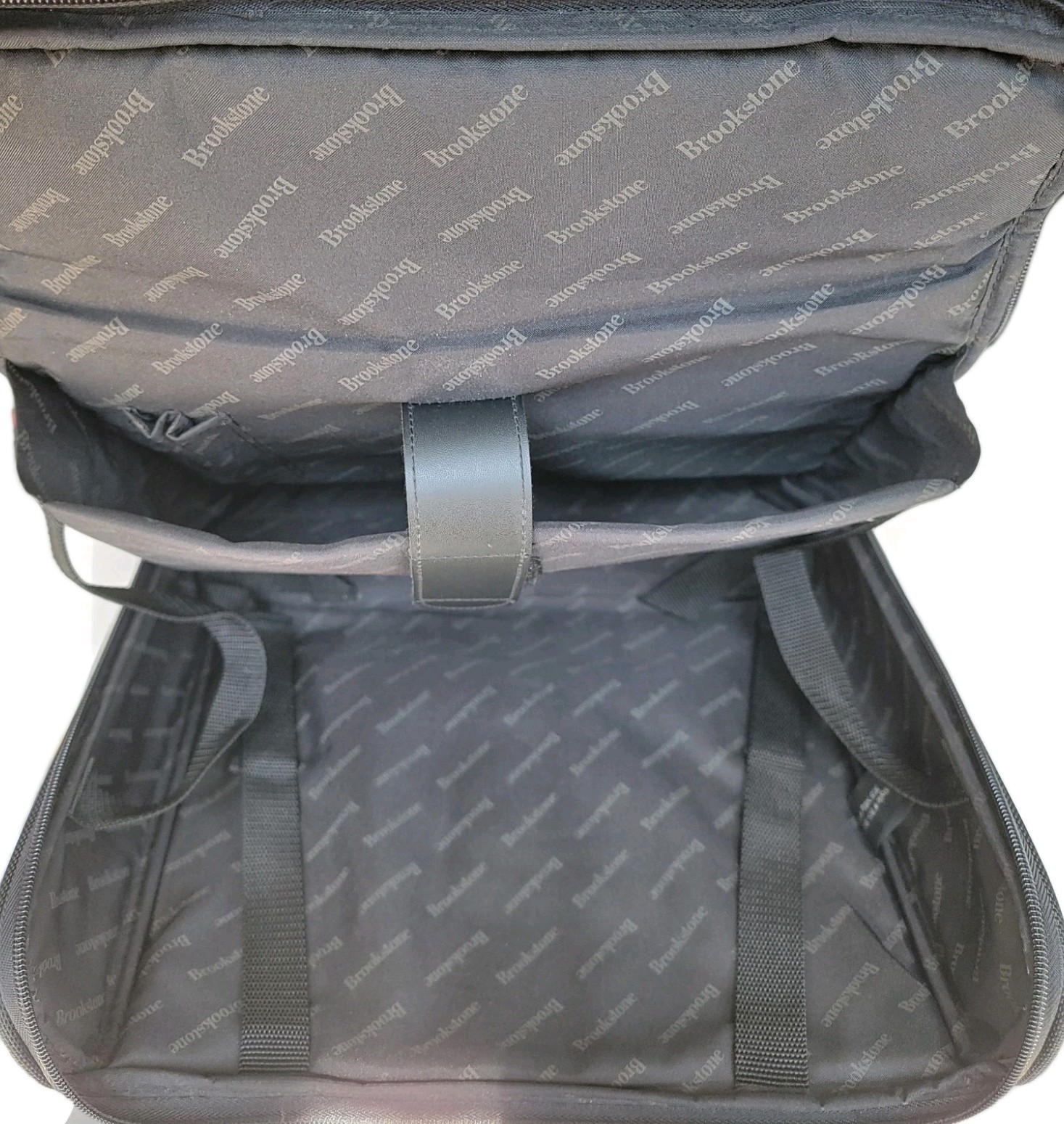 Brookstone Laptop Shuttle Padded Nylon Briefcase Black