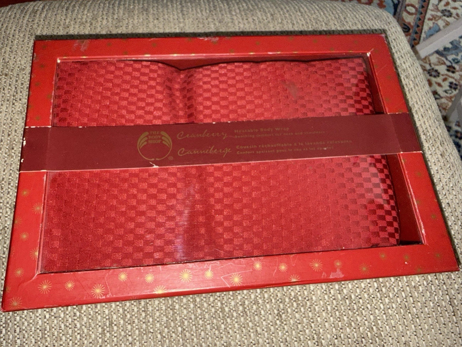 *NOS* The Body Shop Relaxing Cranberry Heatable Body Wrap, Sealed, 2006