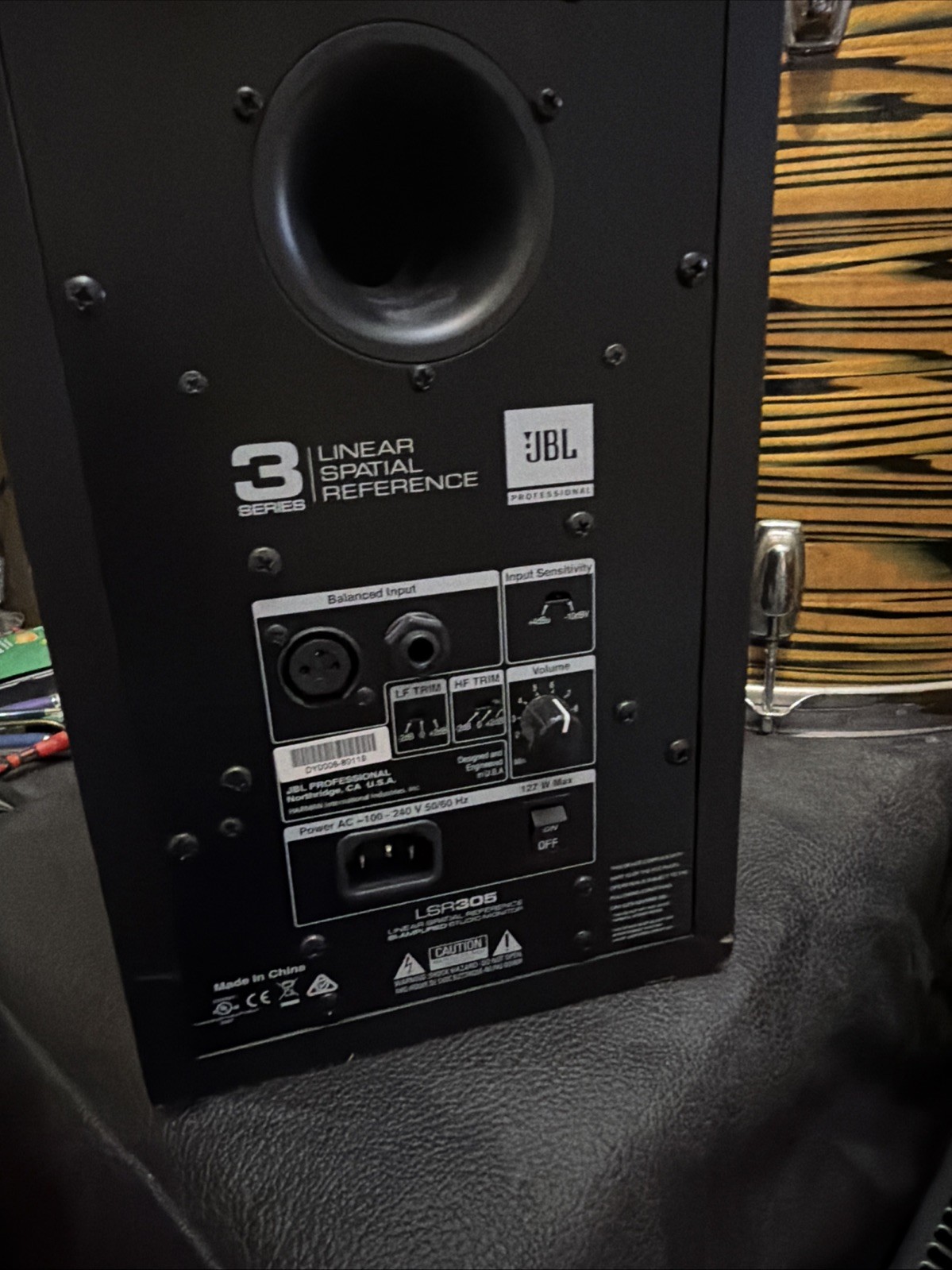 One Jbl Series 3 Linear Spatial Reference Speaker