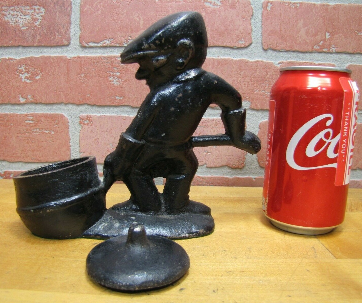 PANGBORN Old Cast Iron Foundry Worker Doorstop Decorative Art Statue