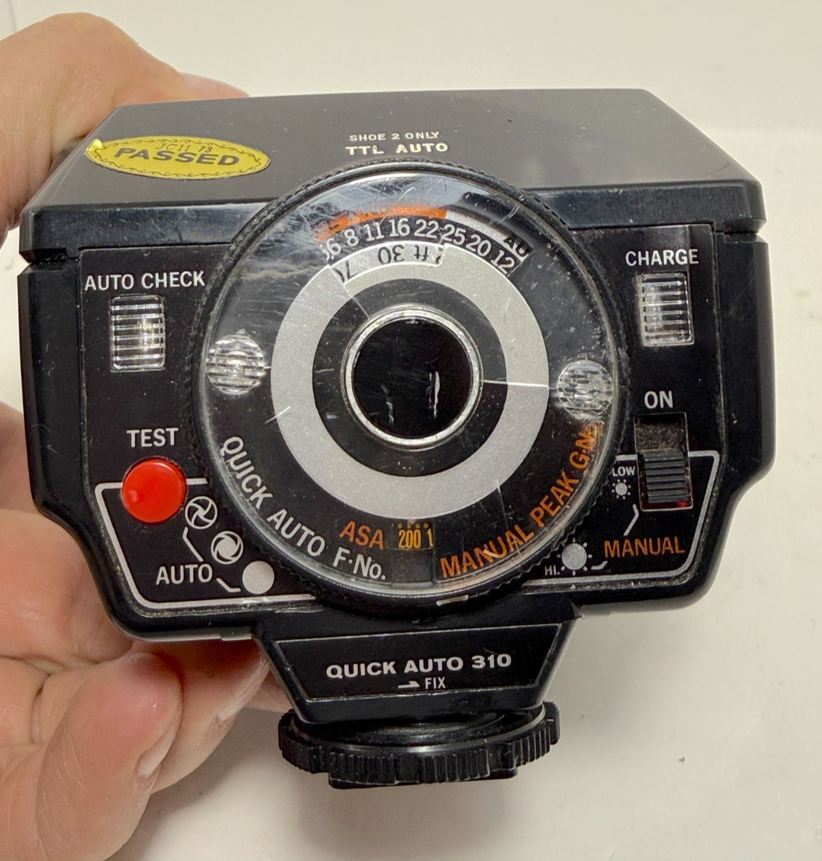 Olympus Quick Auto 310 Electronic Flash Unit TTL for OM-2n Camera System