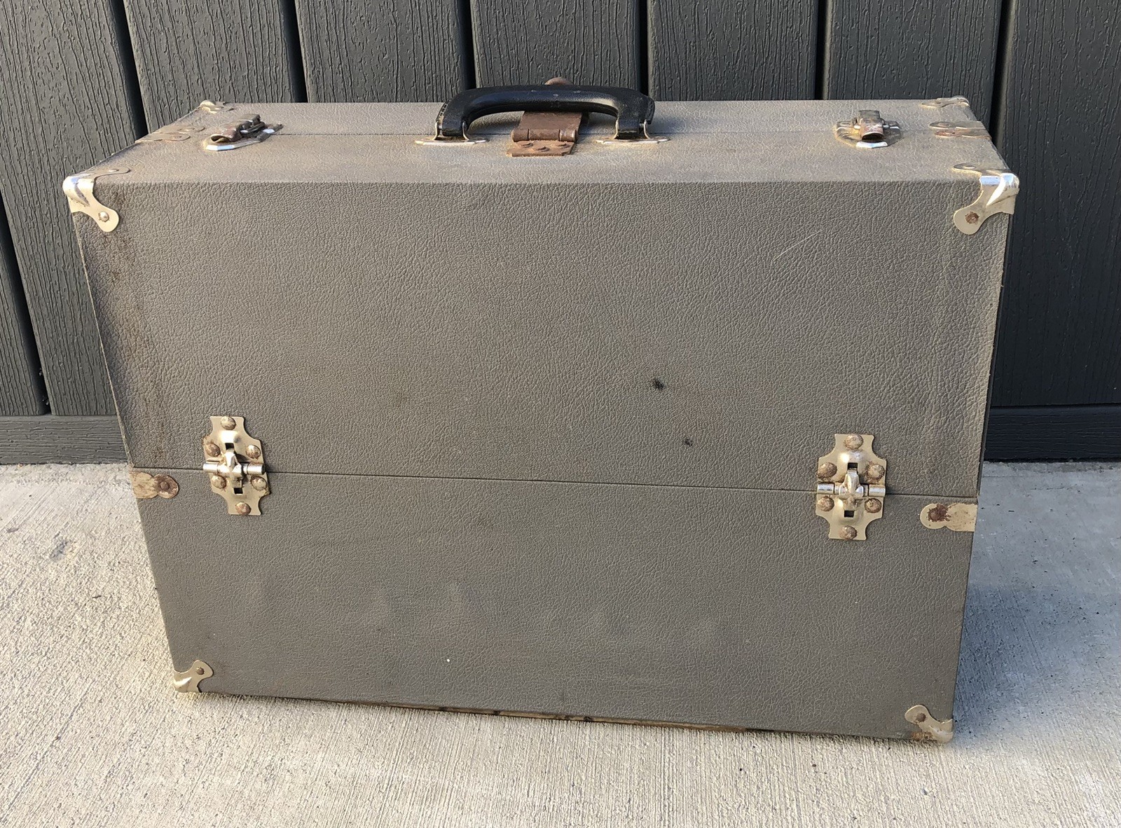 Vintage Vacuum Tubes Carry All Tube Caddy Radio TV Repair Case