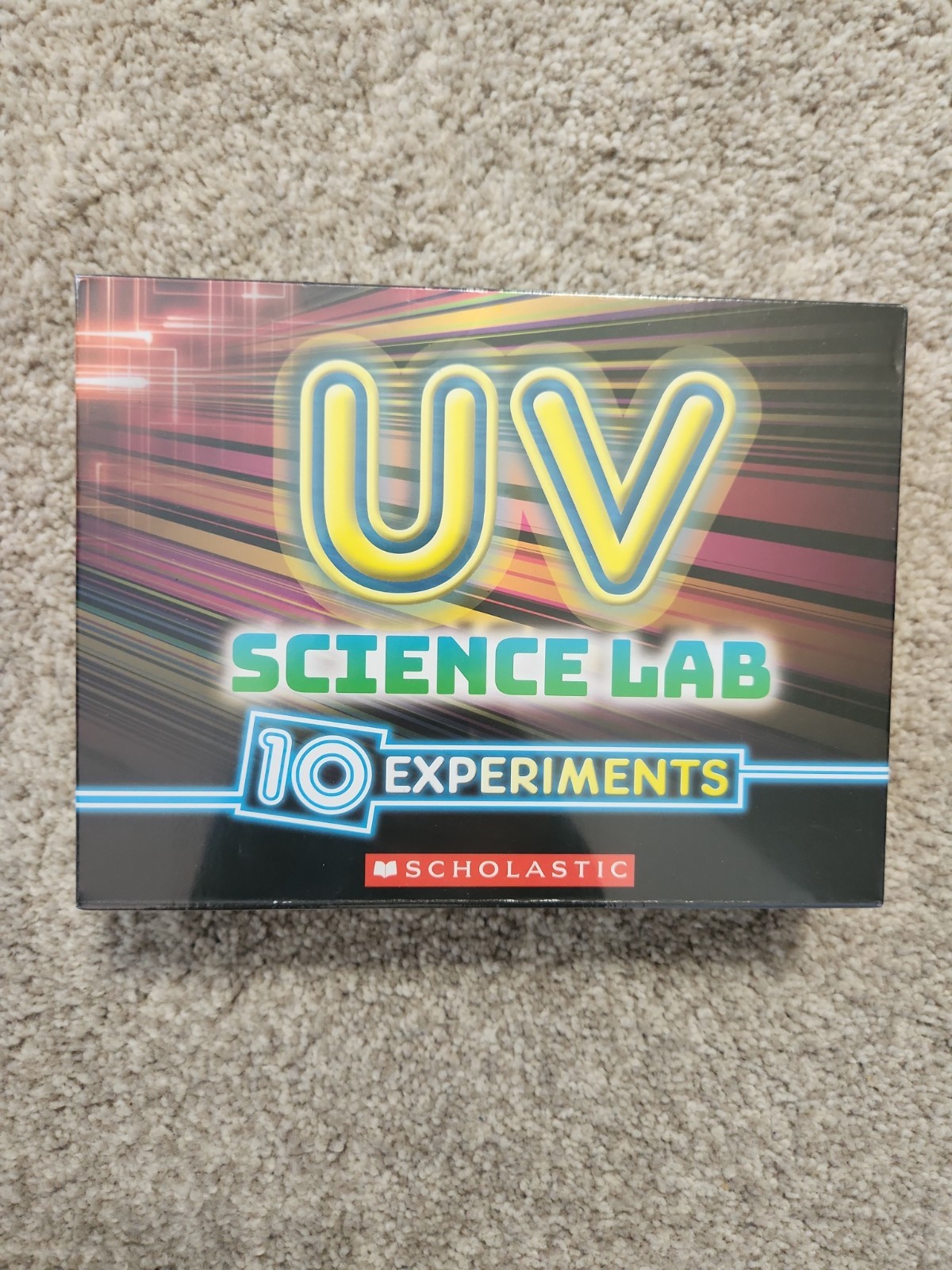 NIB Scholastic UV Science Lab Kit - 10 Experiments - New Sealed STEM Educational