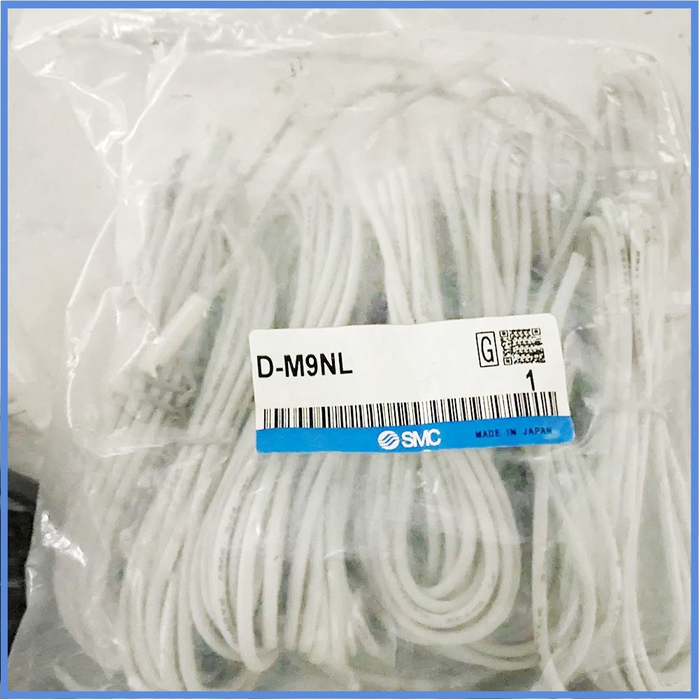 New switch D-M9N-900 D-M9NA D-M9NAL D-M9NAZ D-M9NL D-M9NL-746 D-M9NL-900 lot SMC