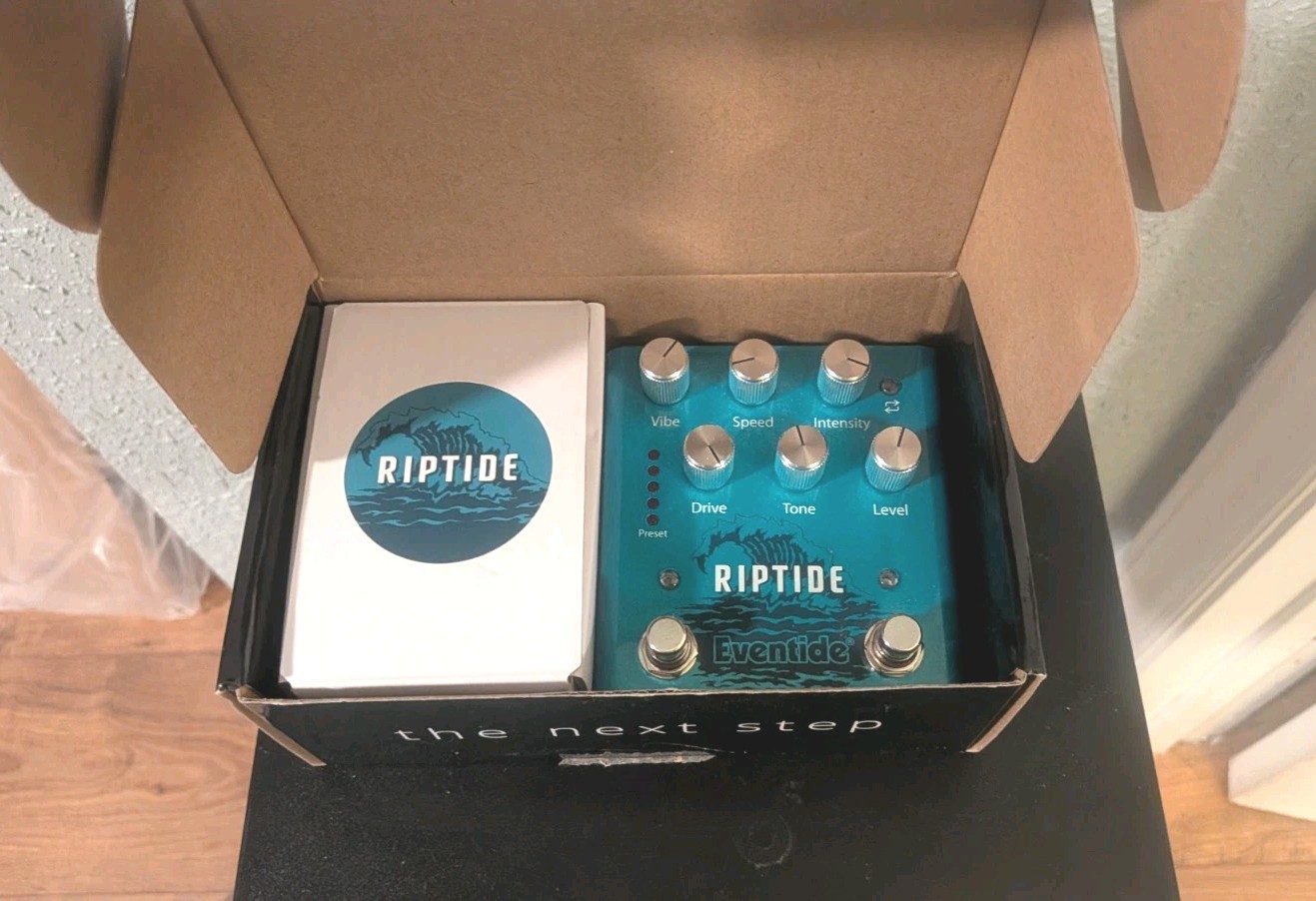 Eventide Riptide Stereo Overdrive and Vibrato Uni-Vibe Effects Pedal