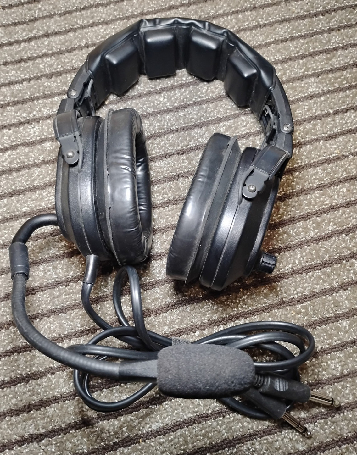 Aviation Headset Telex Echelon  Black Clean Tested working