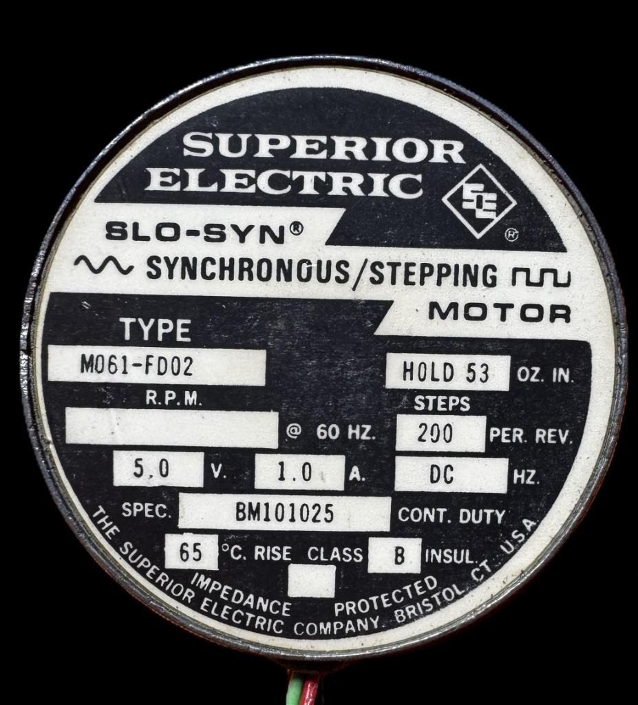 Superior Electric M061-FD02 NEMA-23  Slo-Syn Stepper 200 Steps 5V 1A 53 oz-in