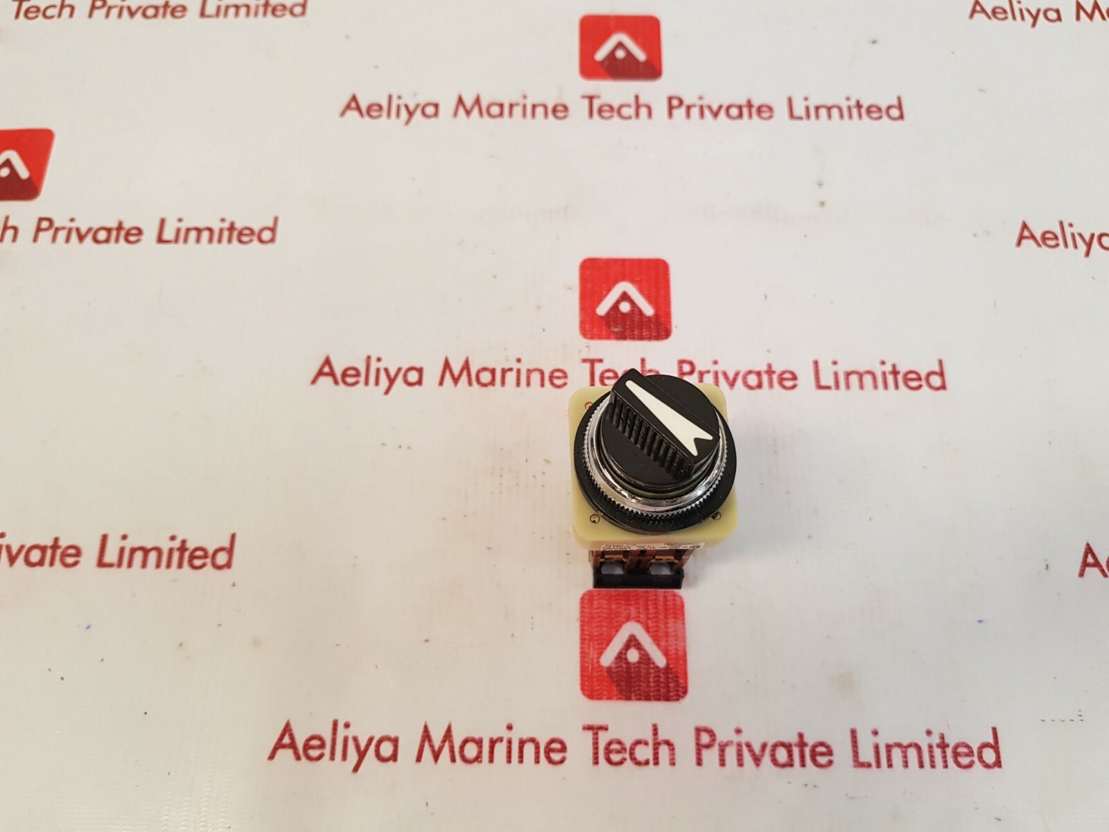 Fuji Electric AH30 Command Switch AH30-P2