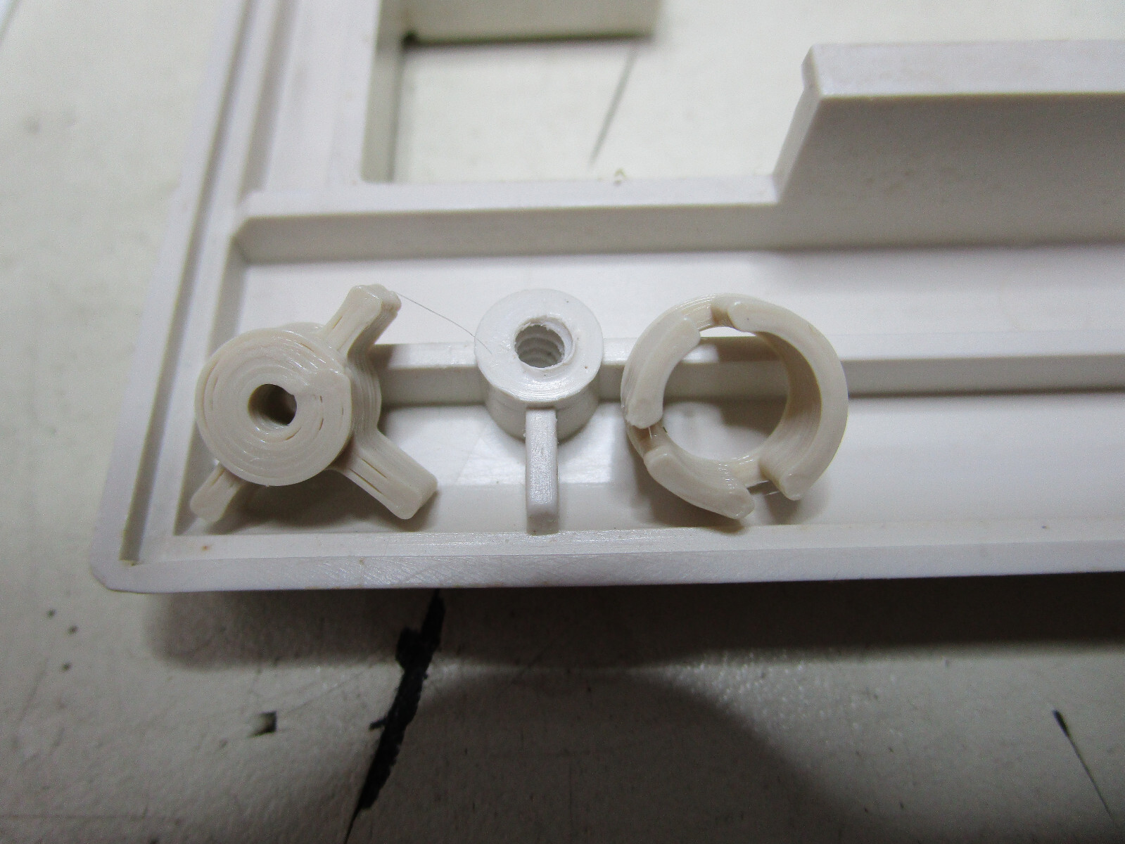 3D PRINTED INTERNAL CASE REPAIR SUPPORT KIT FOR AMIGA 600 COMMODORE