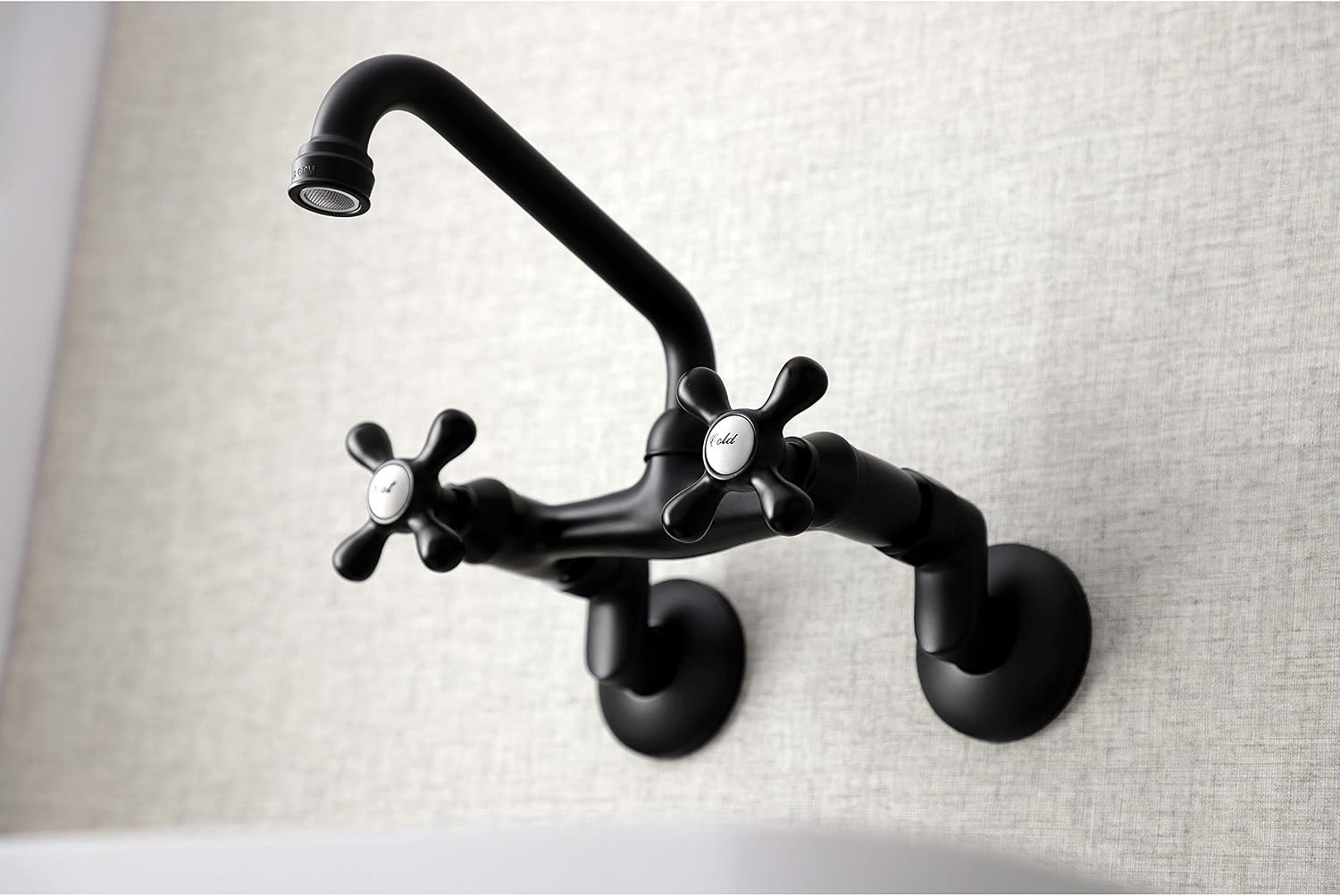 Traditional Style 2-Handle Kitchen Faucet, Black/`
