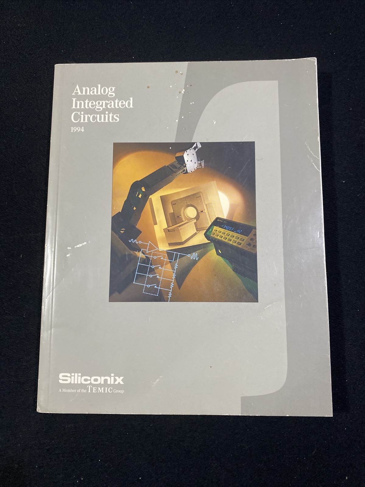 Siliconix 1994 analog Integrated Circuits Catalog / Data book