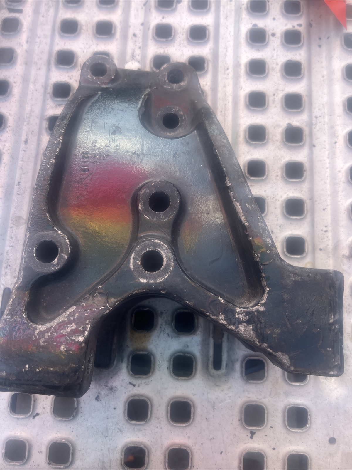 PACCAR Aluminum Spring Hanger C11-6001L