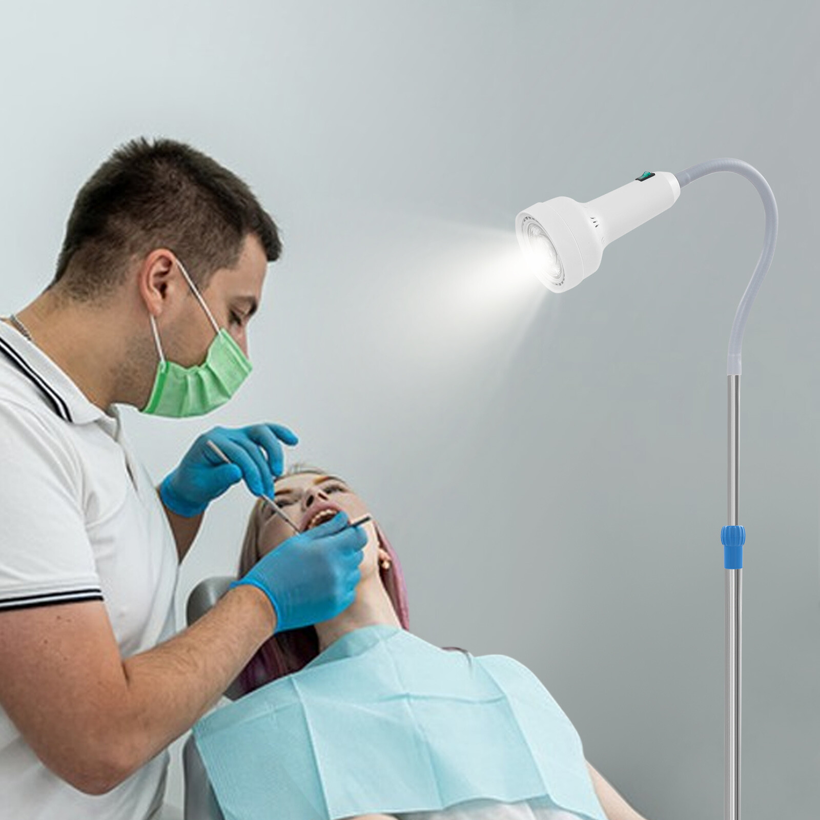 Adjustable Height Examination Lamp Four-legged Mobile LED Examination Light