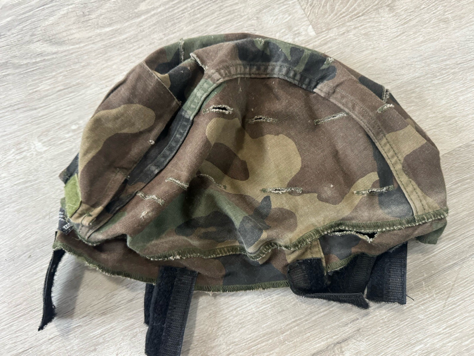 MSA Reversible Helmet Cover BDU/DCU Woodland Desert Size M/L, GWOT