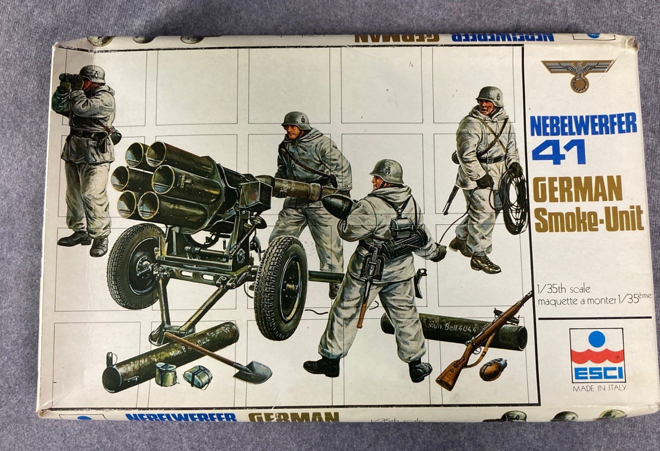 Nebelwerfer 41 German Smoke Uni