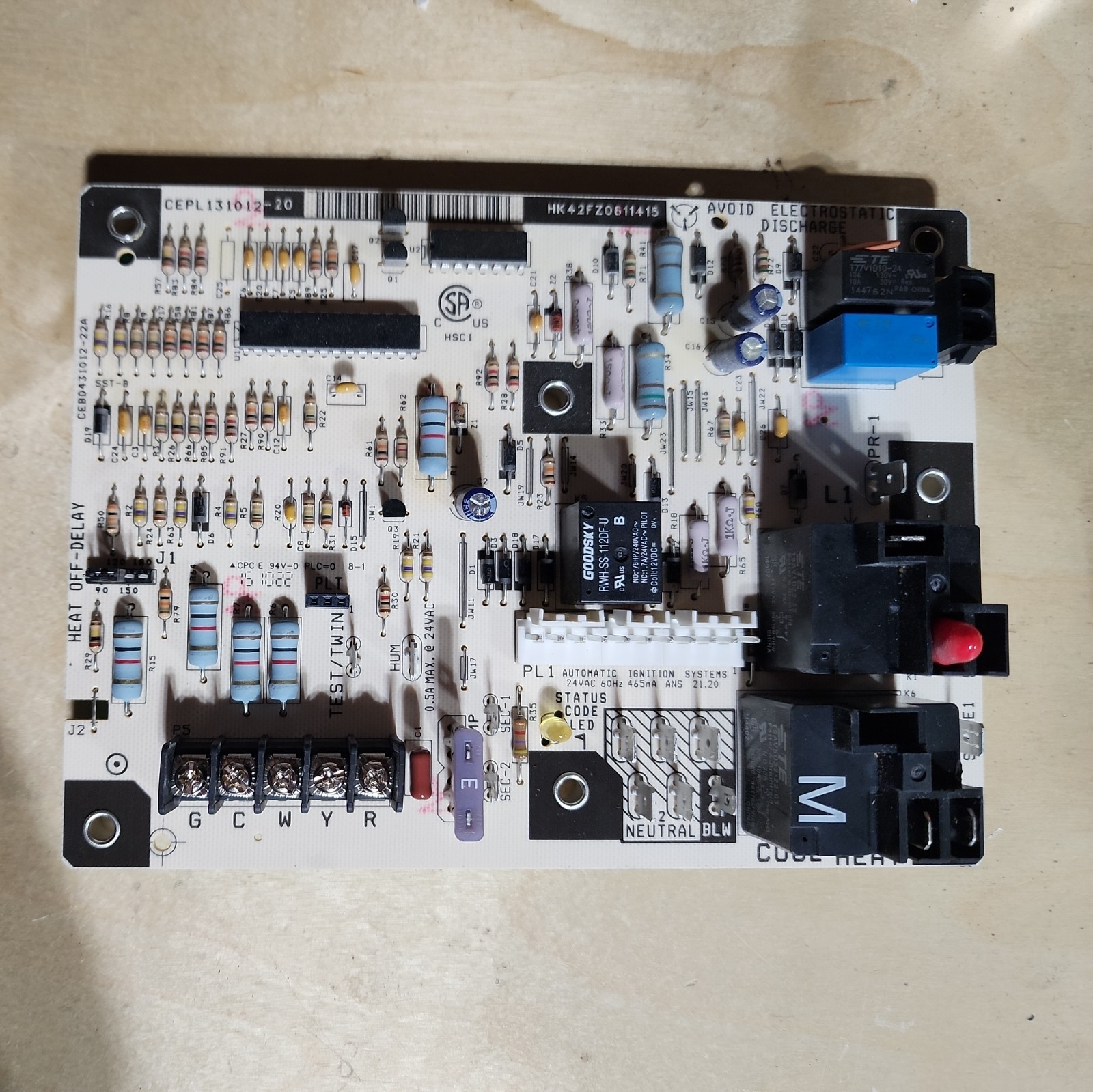 Carrier Bryant HK42FZ061 Furnace Control Circuit Board CEPL131012-20