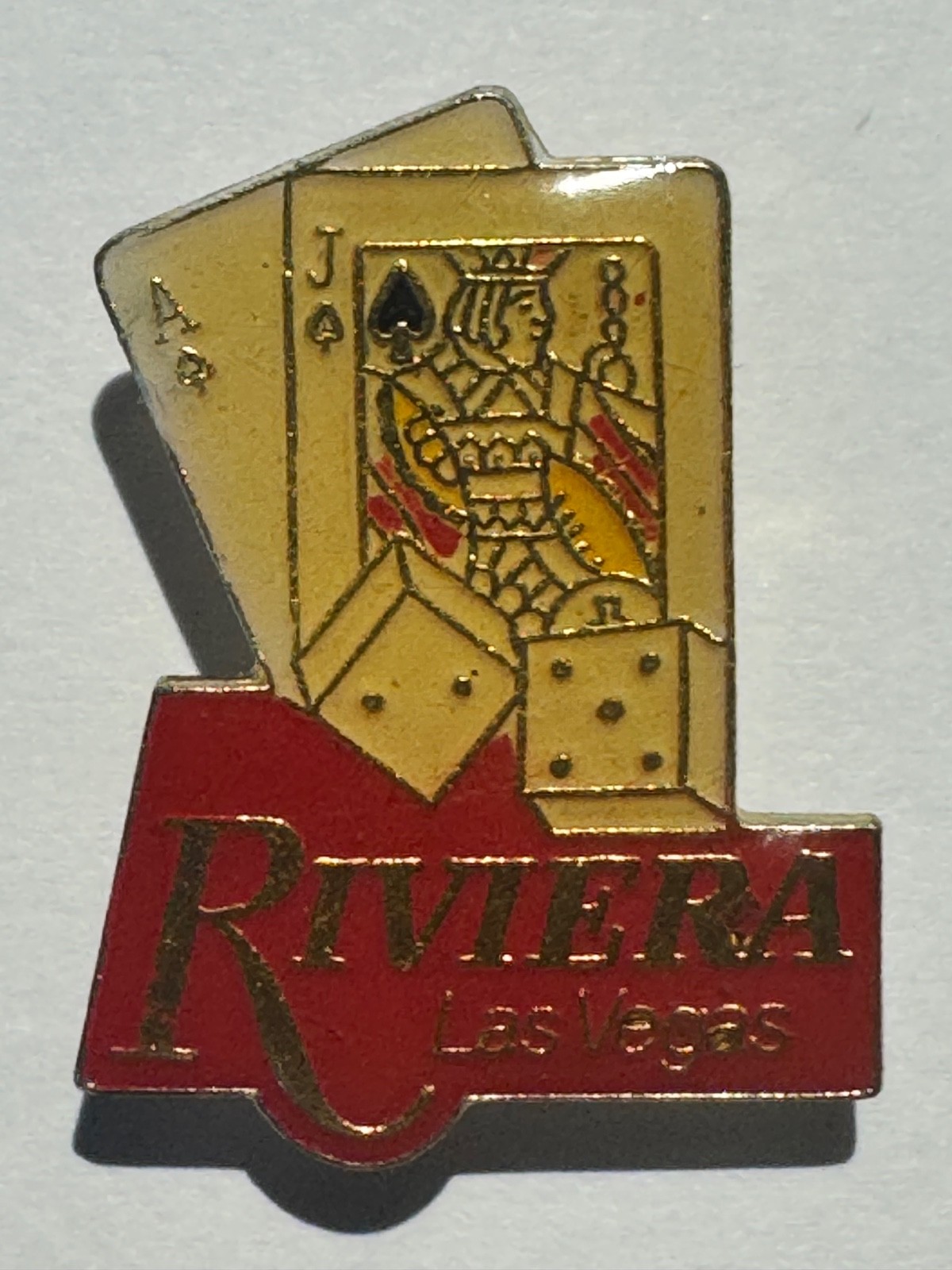 Riviera Las Vegas Casino Lapel Pin Nevada Blackjack Hand- 1980’s -1990’s