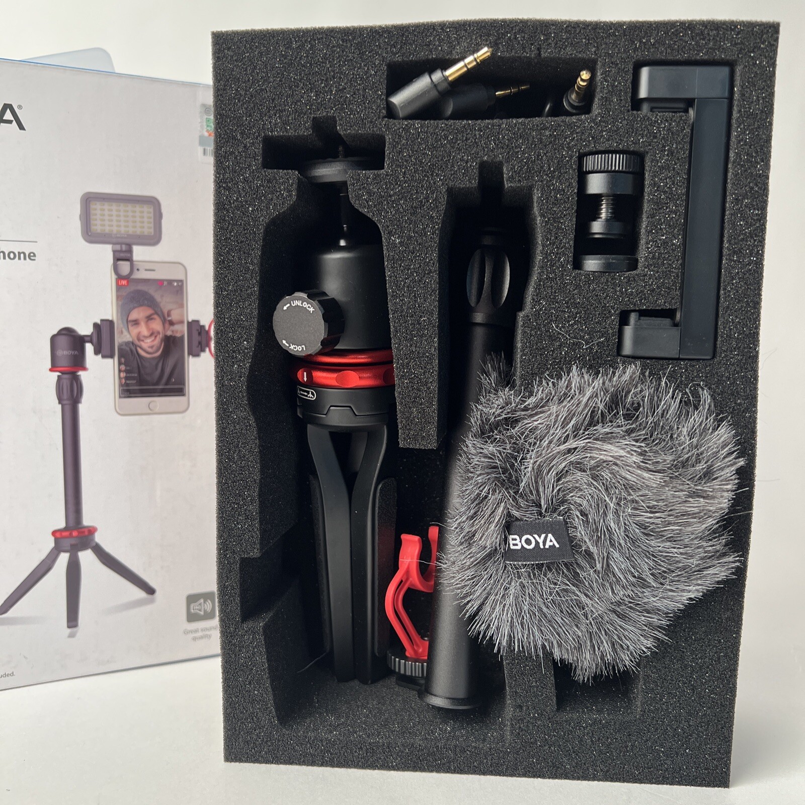 BY-VG330 Universal Smartphone Video Kit for Vloggers - NEW