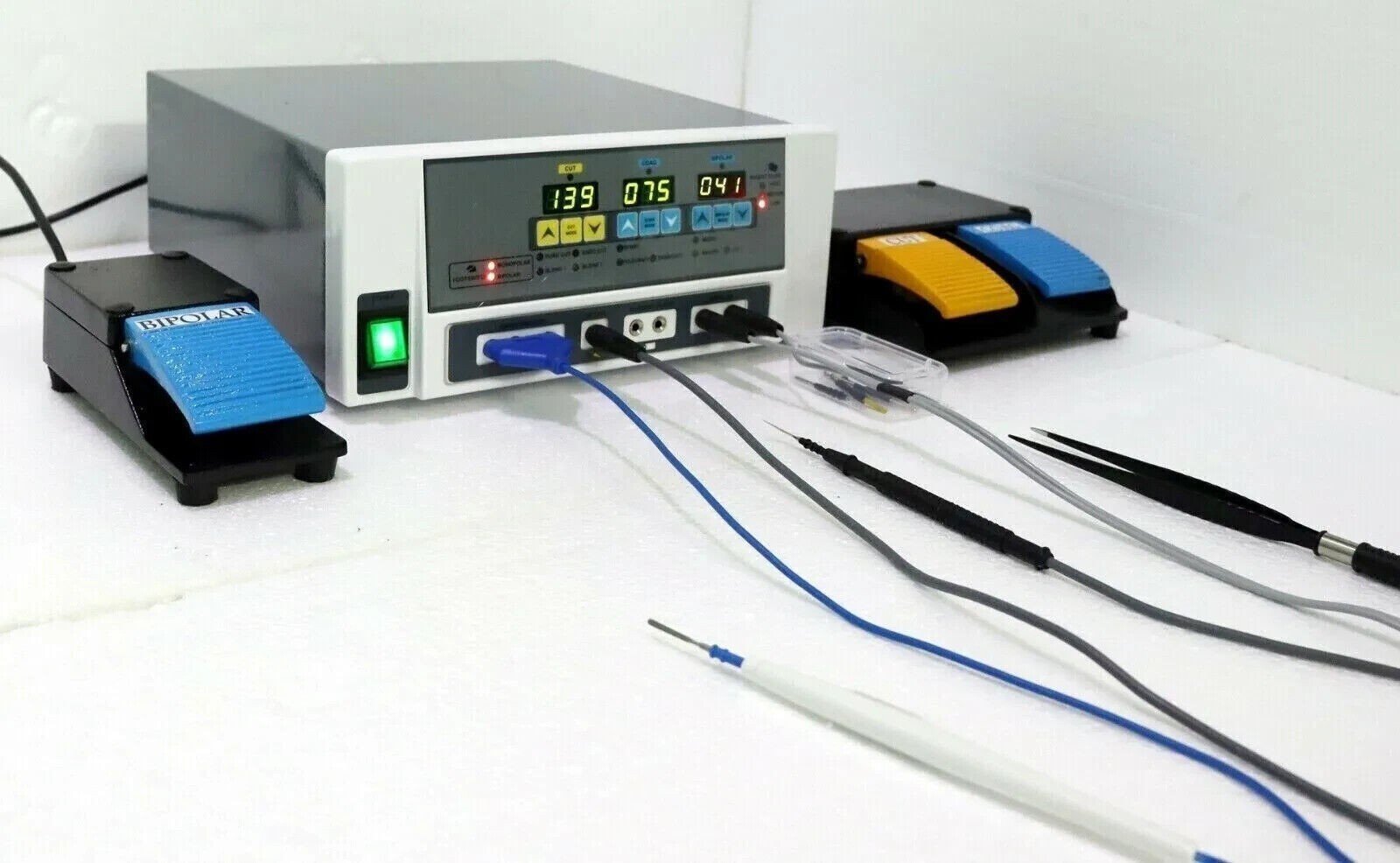Electrosurgical Generator 400Watt Bipolar Monopolar Mode Electrosurgical Cautery