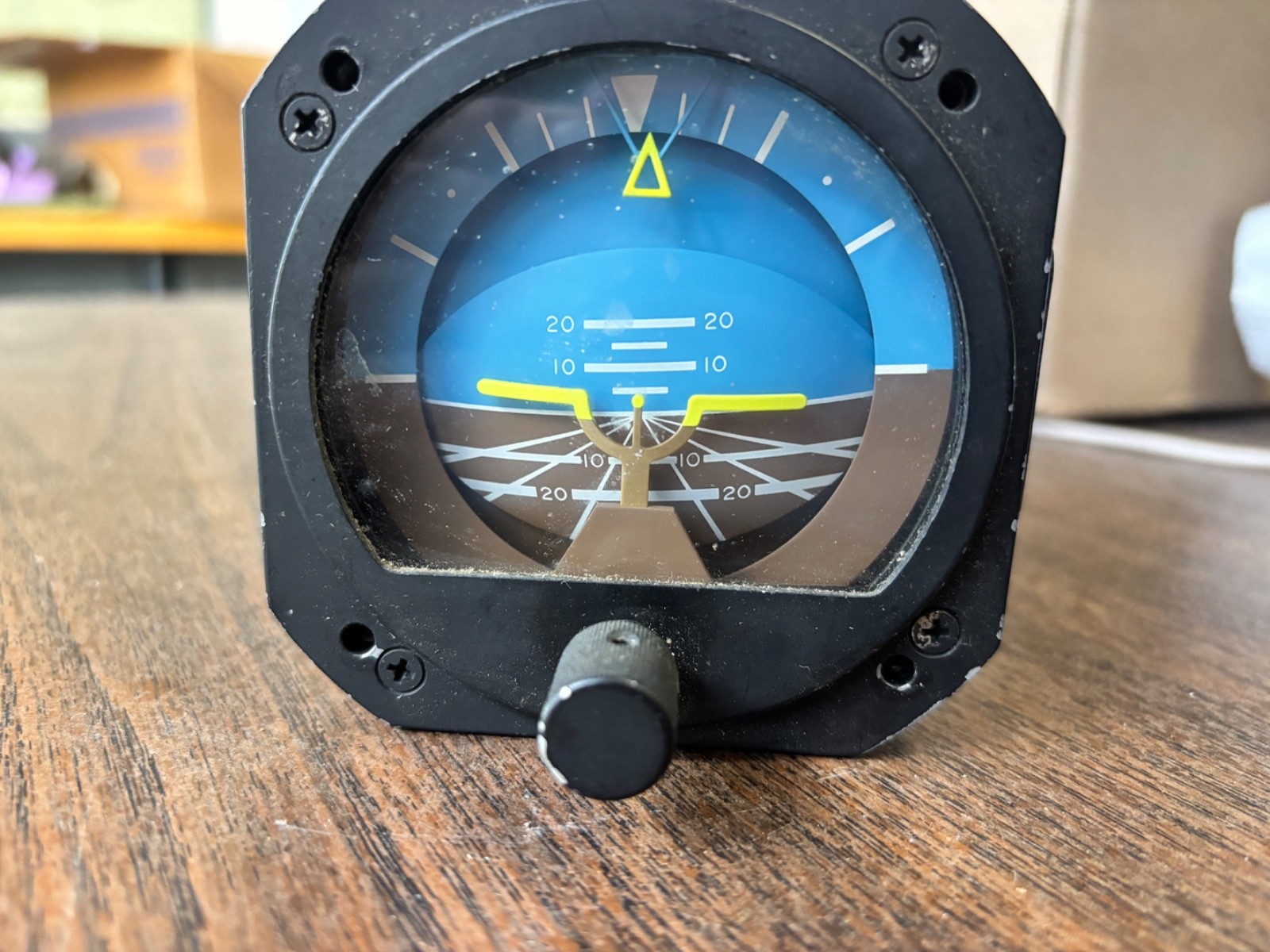 R.C. Allen Inc. Horizon Gyro Indicator M/N: RCA22-40  P/N 102-0041-29
