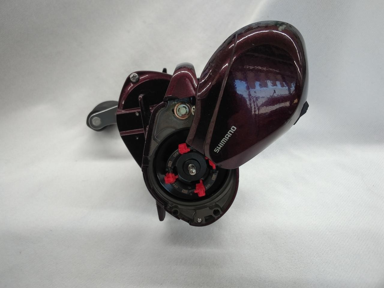 SHIMANO 14 SCORPION 200 Baitcast Reel