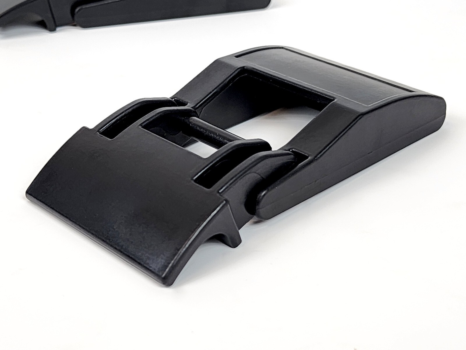 Pair of Plastic Latches for TEMCo TH0004/TH0037 Knockout Case