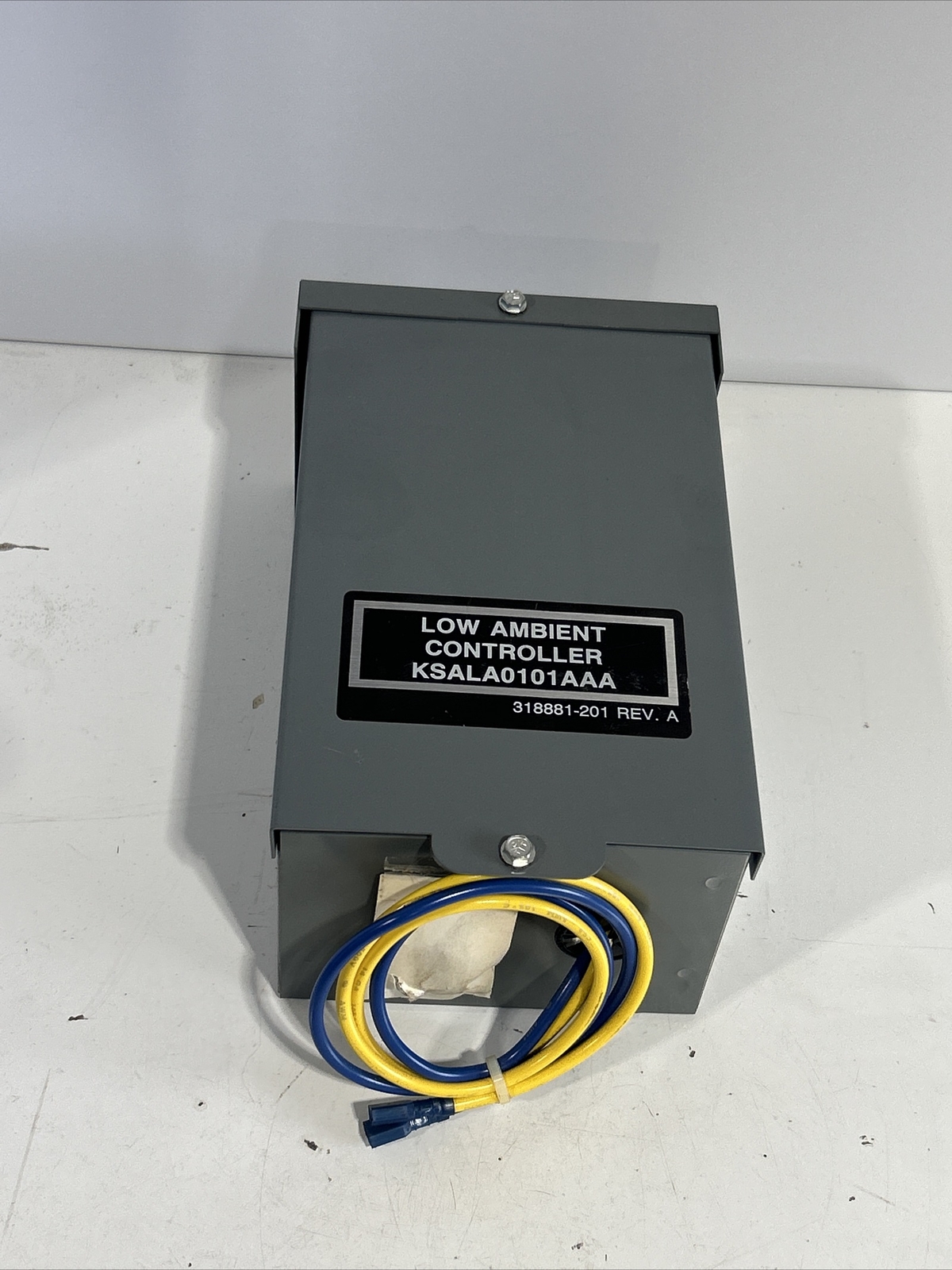 LOW AMBIENT CONTROLLER KSALA0101AAA/318881-201 REV A