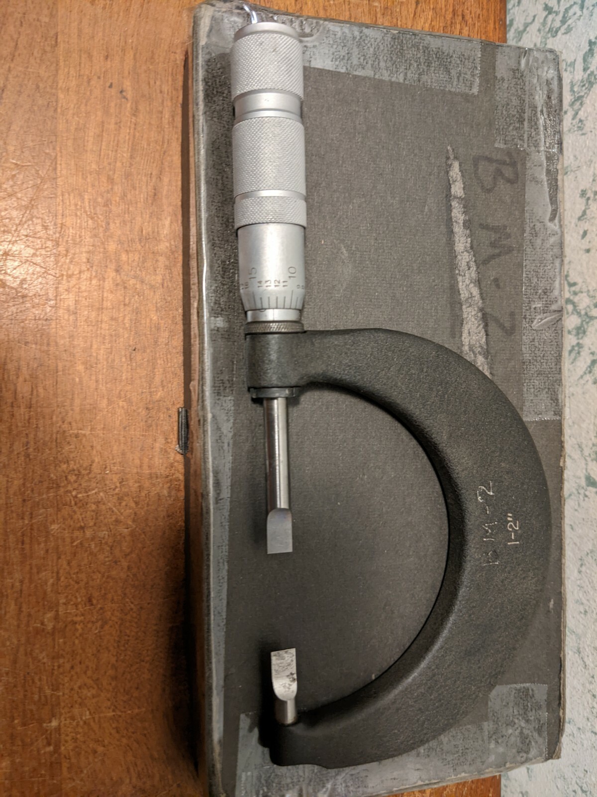 BROWN & SHARPE 1-2 Inch BLADE MICROMETER w/ BOX