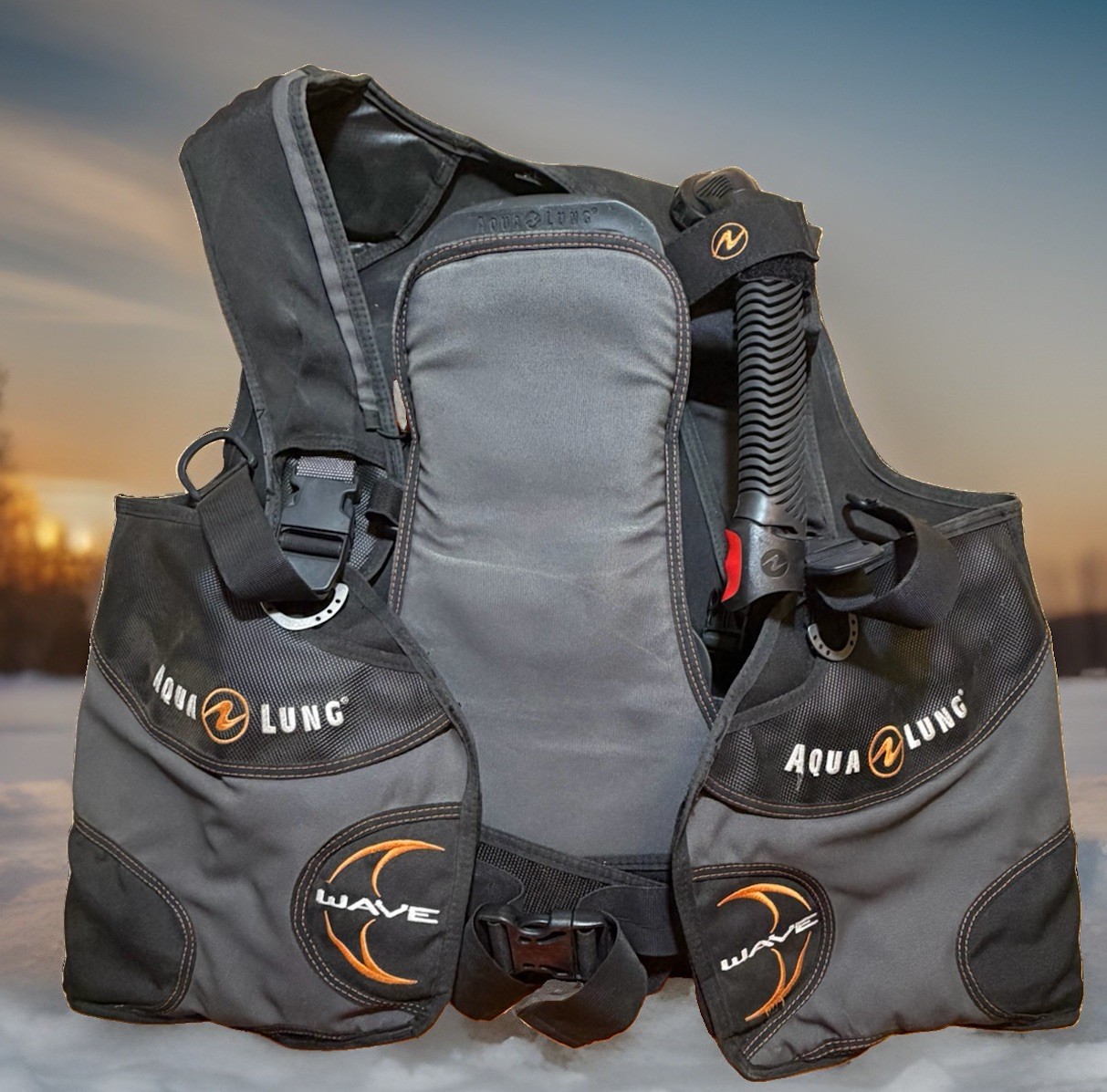 Aqualung Wave BCD Size XL Scuba Diving AQUA LUNG Jacket Back Brace Dive Water