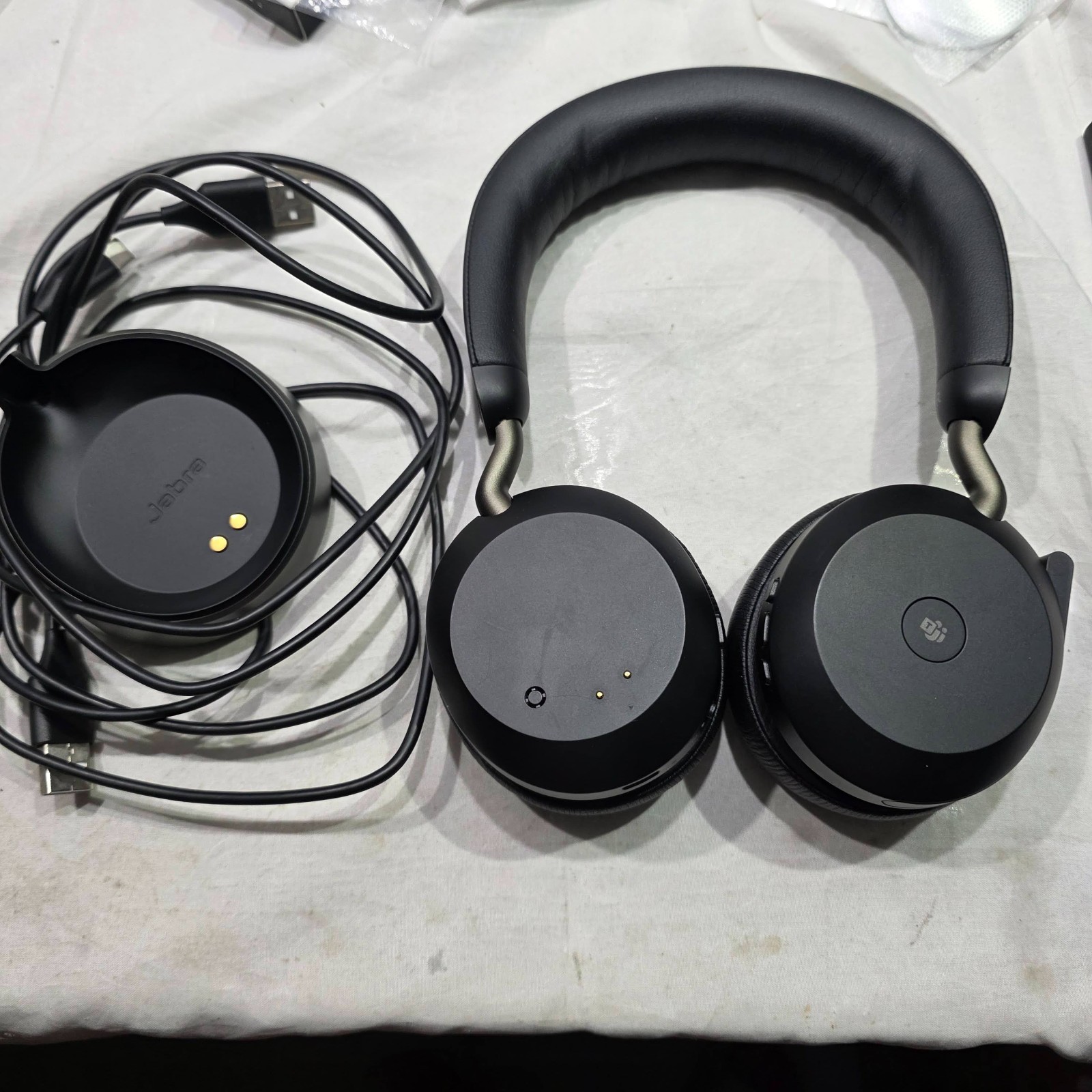 Jabra Evolve2 75 Wireless Stereo Headset w/Link380 USB-A Dongle & Charging Stand
