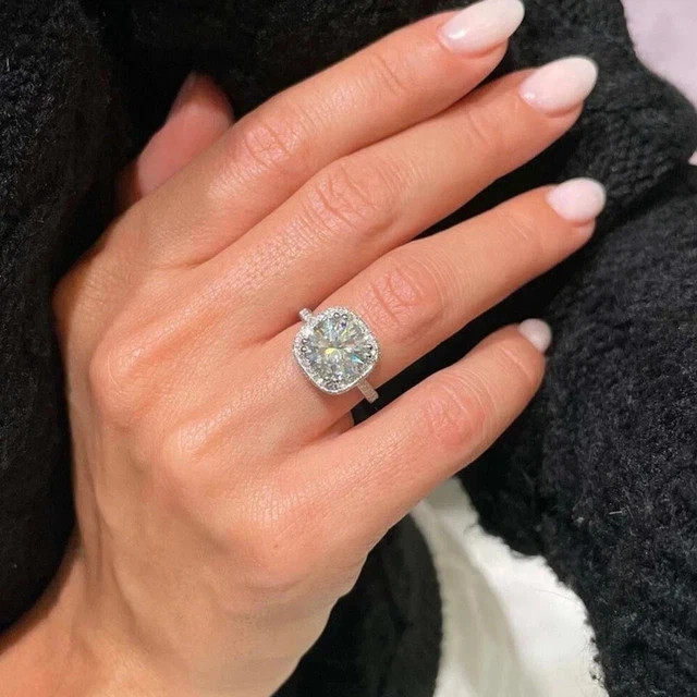 1.80Ct Round Cut Lab Created Diamond Cluster Wedding Ring 14k White Gold Plated