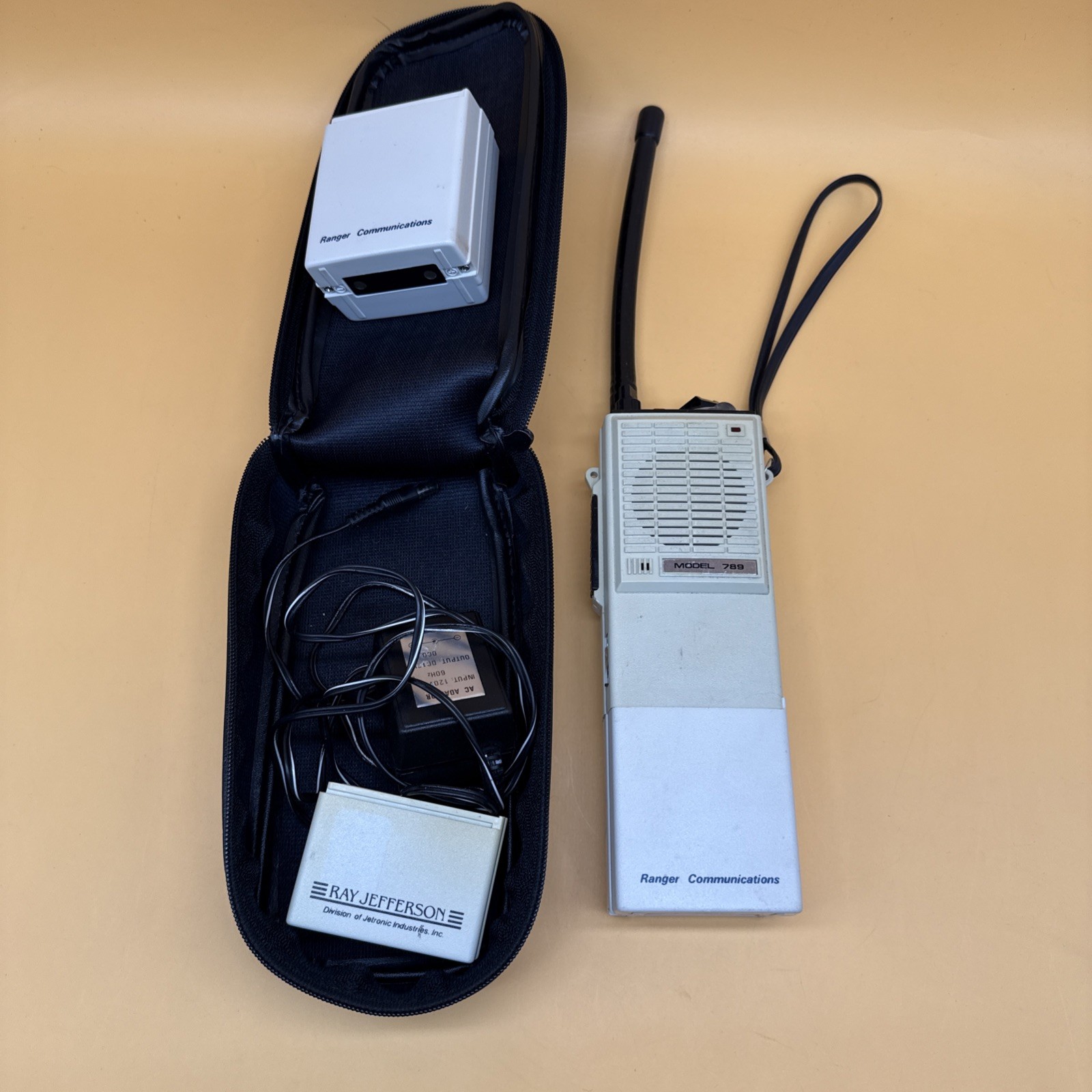 Ray Jefferson Model 789 Handheld Marine Radio with ac adapter