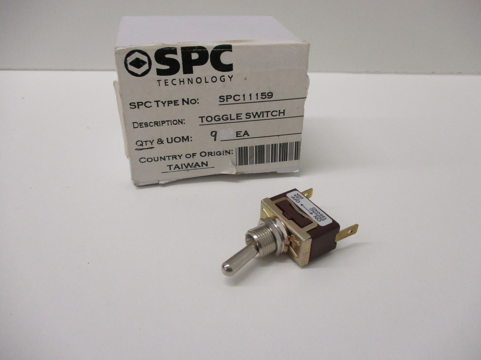 *NEW* (BOX OF 9) SPC TECHNOLOGY SPC11159 TOGGLE SWITCH ON-OFF