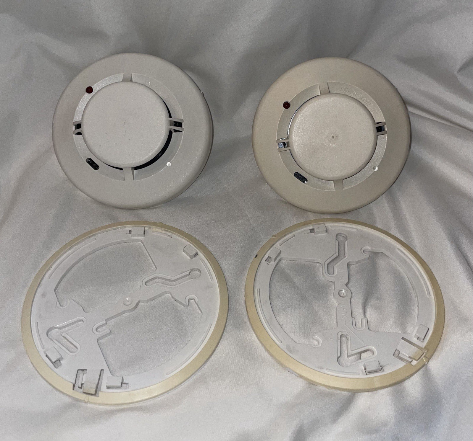 (2) SYSTEM SENSOR 2100T (Smoke & Heat Combo) and Mounting Plates