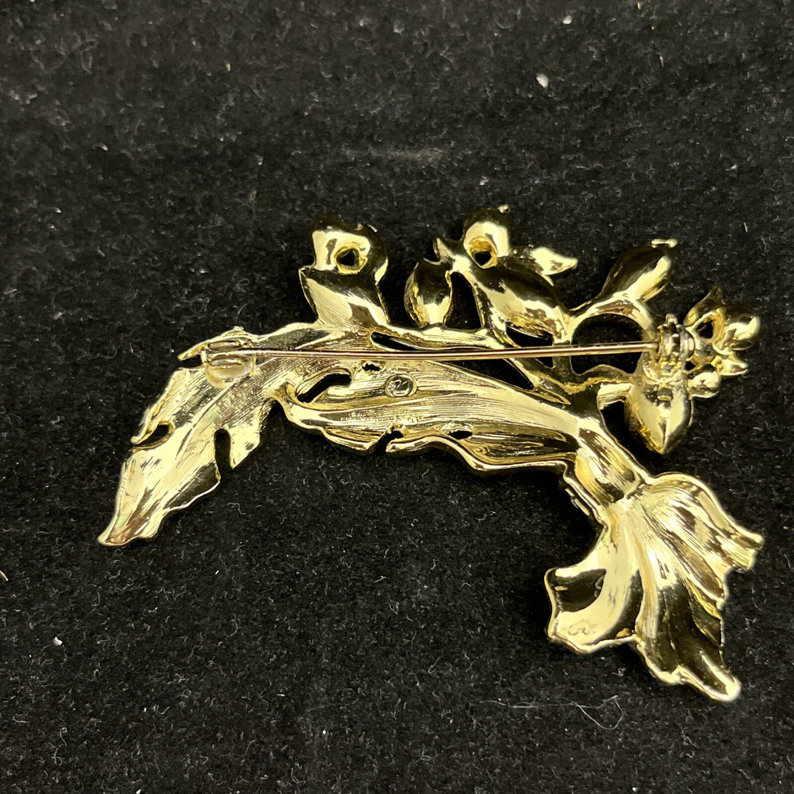 Feather Leaf Pin Brooch with Enamel Leaves