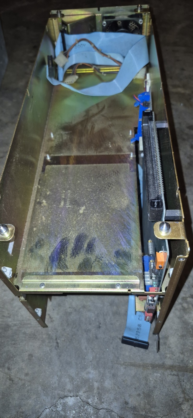 SGI SILICON GRAPHICS IRIS 4D POWER SUPPLY AND HARD DRIVE HOUSING,UNTESTED,AS IS