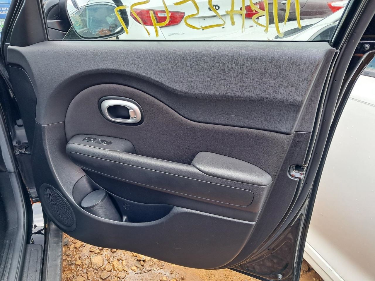 SOUL 2019 Glove Box 4764487