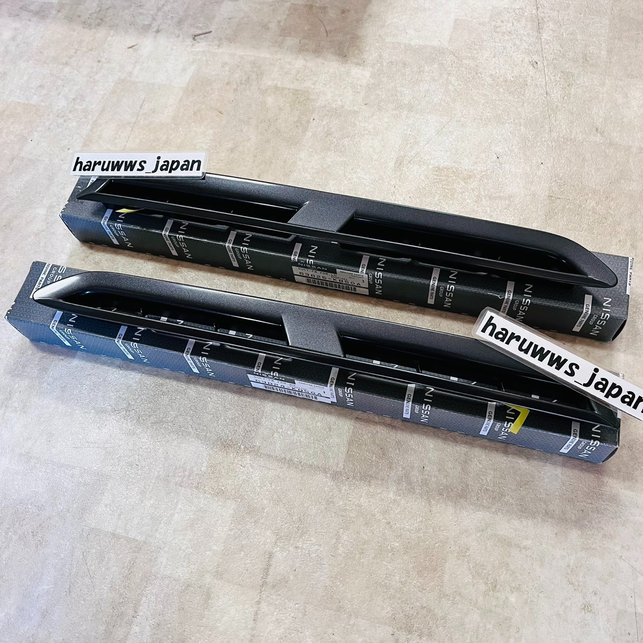 OEM Nissan R35 GT-R GTR Front Fender Duct Right Left Set GAG Genuine VR38DETT